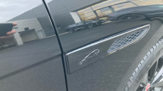 Jaguar F-Pace 2.0 D200 R-Dynamic Black 5dr Auto AWD Diesel Estate